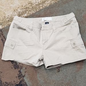 Hipster khaki shorts